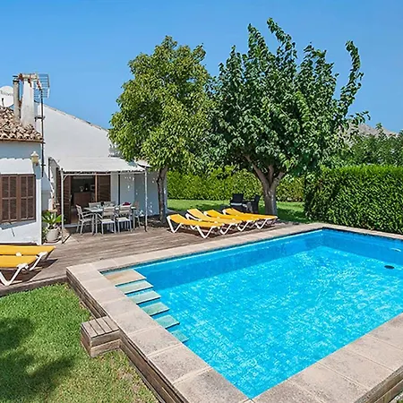 Casa de Férias Cozy With Pool Near Port Pollensa By Renthousing Port de Pollença