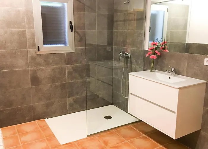 Cozy With Pool Near Port Pollensa By Renthousing ポルト・ダ・ポリェンサ