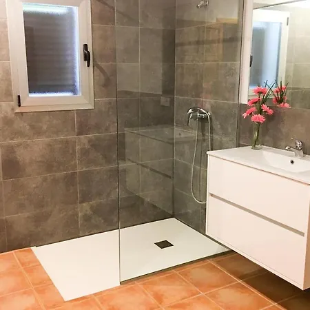 Cozy With Pool Near Port Pollensa By Renthousing 波连萨港