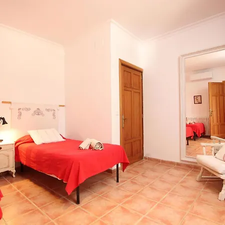 度假居 Cozy With Pool Near Port Pollensa By Renthousing