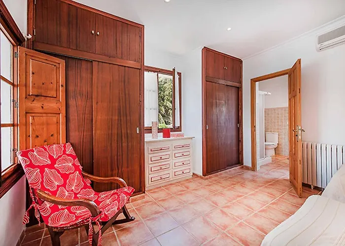 Cozy With Pool Near Port Pollensa By Renthousing Holiday home Port de Pollenca