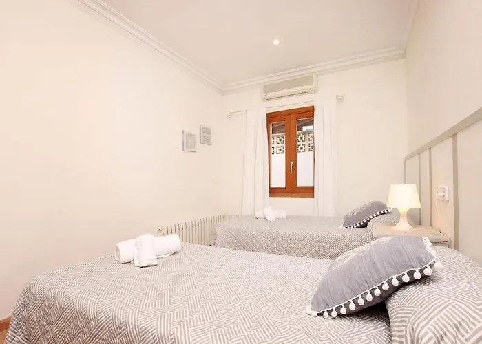 Cozy With Pool Near Port Pollensa By Renthousing